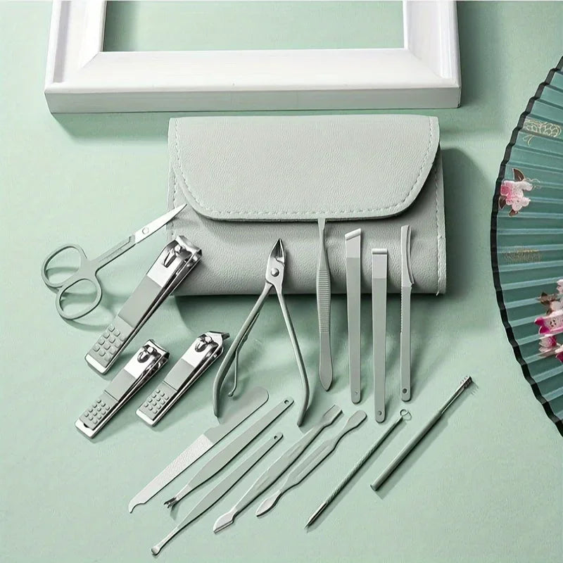 Nail Clippers & Cuticle Nipper Set